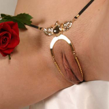 Girls pussy jewelry