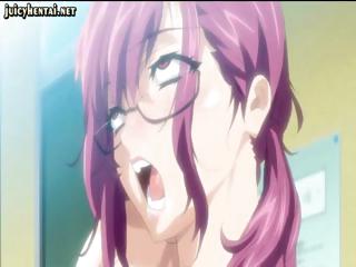 Hentai slut gets double penetrated