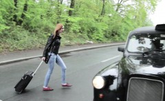 Czech babe bangs in taxi for free ride