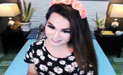 Cute Shemale Babe in a Hot Webcam Show