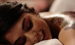 Two Cute Ladies Tries Doing Pussy Licking