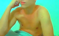 Cute Guy Shows His Body And Dick