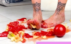 German Food Feet Crunch Fetisch porn with sexy student teen