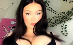 Big boob brunette masturbates on webcam