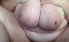 Trailertrash-ish BBW with heavy boobs on webcam 1