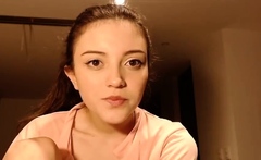 Hot amateur webcam teen masturbates for their fans