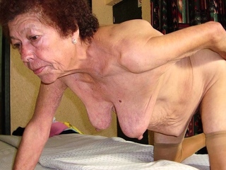 HELLOGRANNY Fat breasts and fat belly under the trick