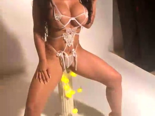 Big boobs milf masturbates with her dildo