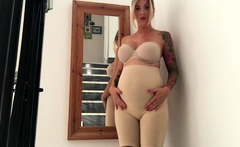 Amateur Webcam Chick Masturbates On Webcam More at