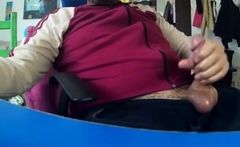 Big-cock Bear Masturbating On Webcam