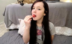 Hot Amateur Webcam Teen Masturbates For Their Fans