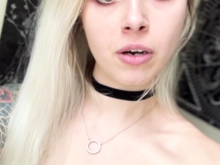 Close up with blonde hottie blowing a large dick