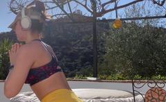 Brunette Solo Webcam Masturbation