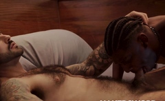 Tattooed Top Craves For Rough Sex