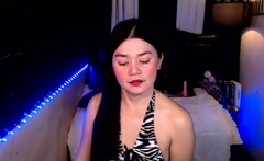 Cute blonde amateur webcam teen masturbating